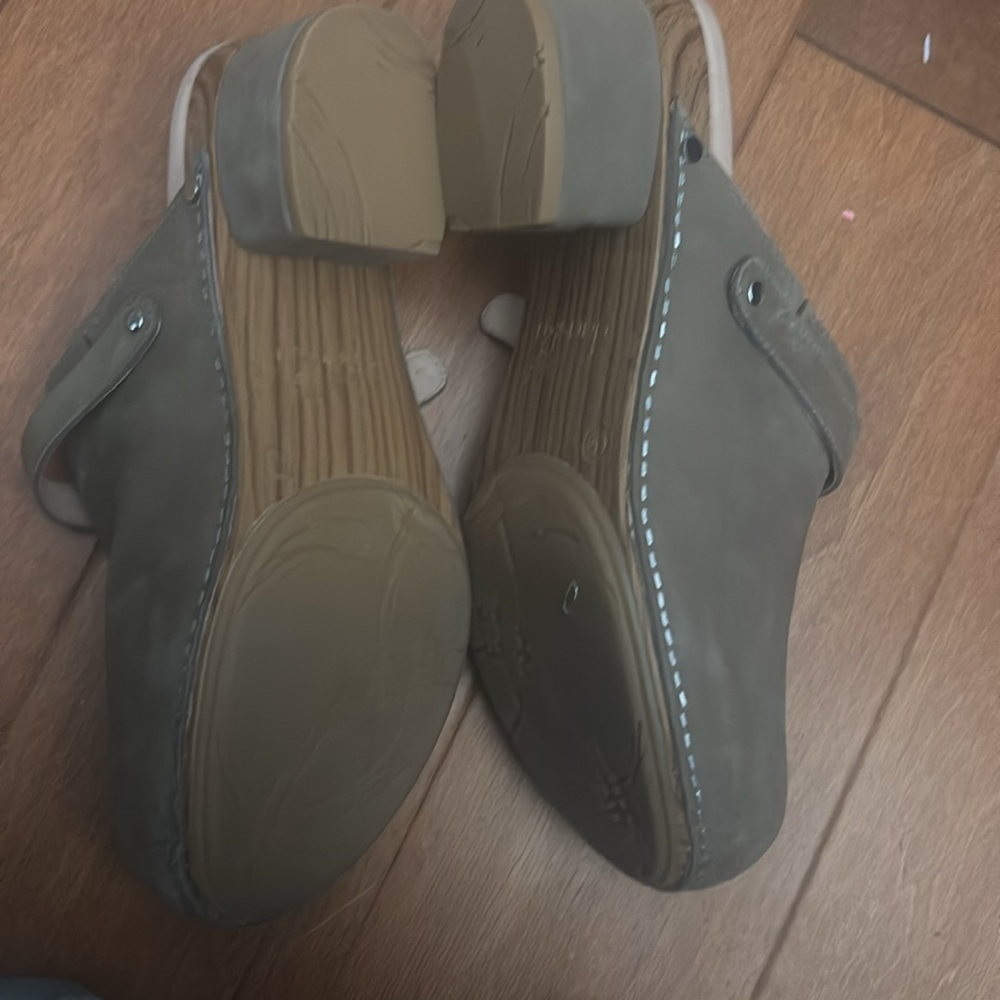 Dansko Open Back Clogs In Size 40 - image 4